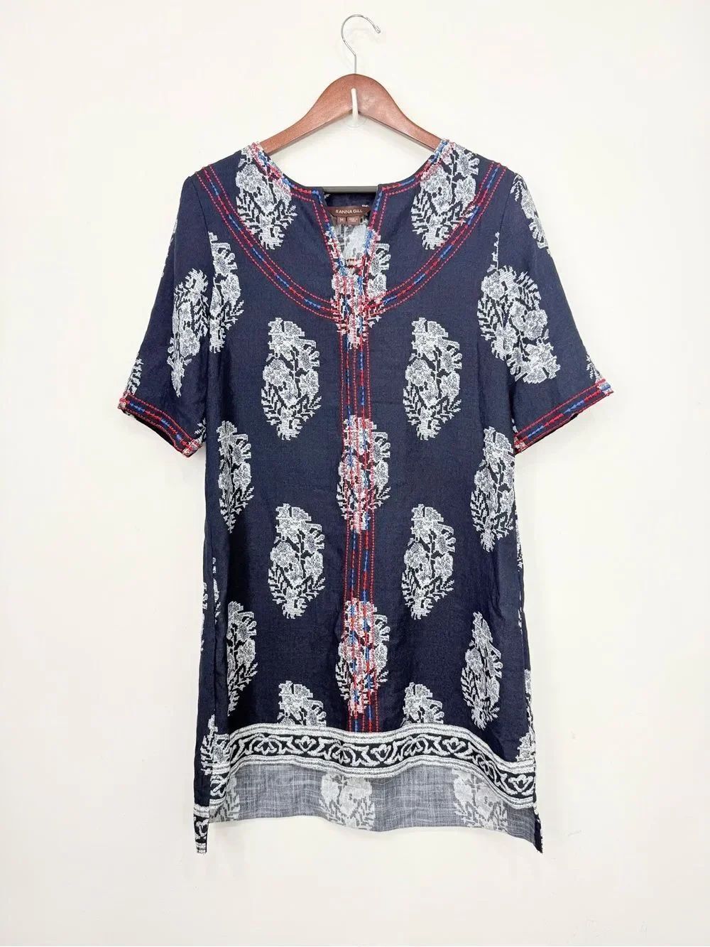 Ranna Gill Anthropologie Navy Blue Ethnic Print Embroidered Pullover Shift Dress